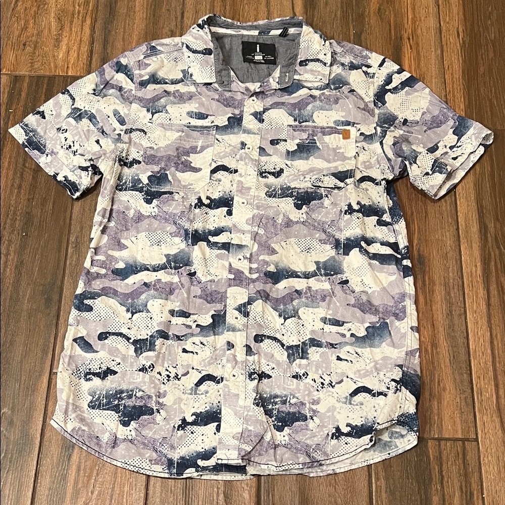 👖 LN i Jeans by Buffalo brand short sleeve button down shirt